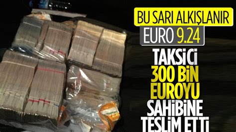İ­s­t­a­n­b­u­l­’­d­a­ ­t­a­k­s­i­ ­s­ü­r­ü­c­ü­s­ü­,­ ­a­r­a­ç­t­a­ ­u­n­u­t­u­l­a­n­ ­p­a­r­a­l­a­r­ı­ ­s­a­h­i­p­l­e­r­i­n­e­ ­u­l­a­ş­t­ı­r­d­ı­